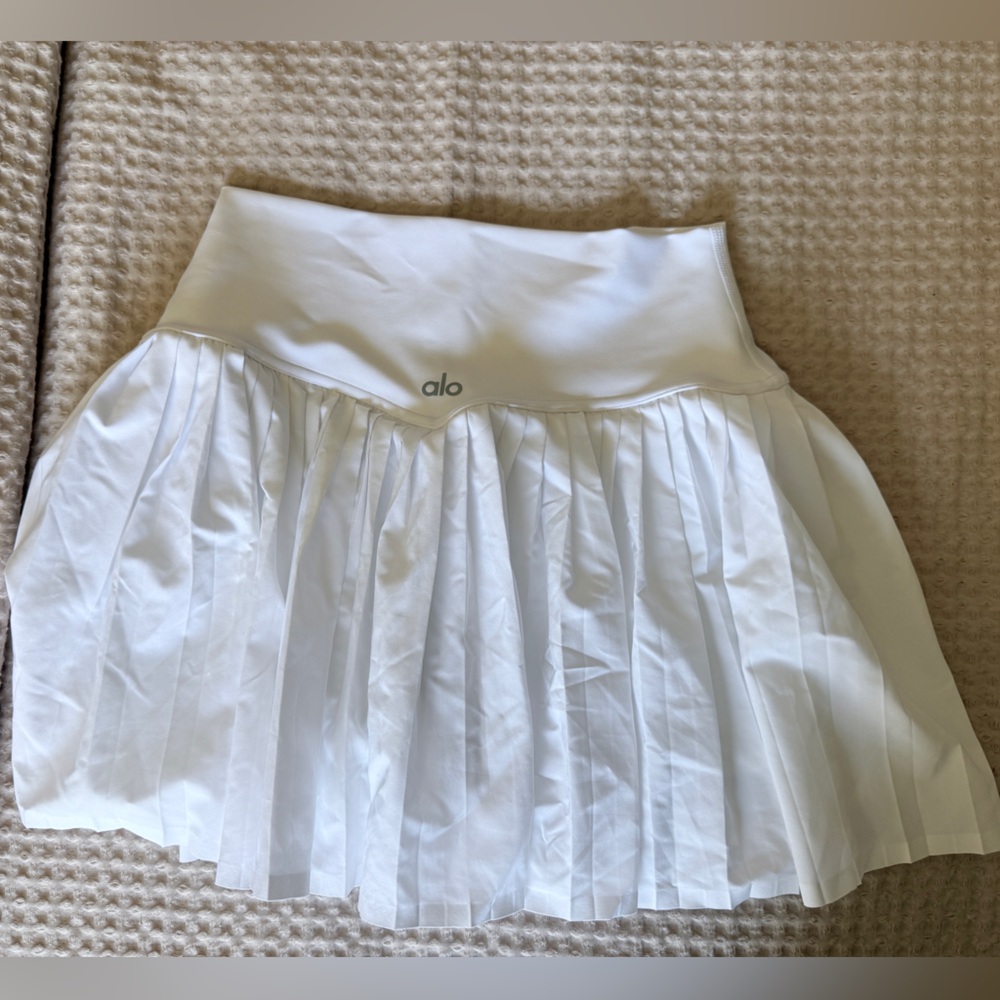 ALO Yoga White Bubble Mini Skirt